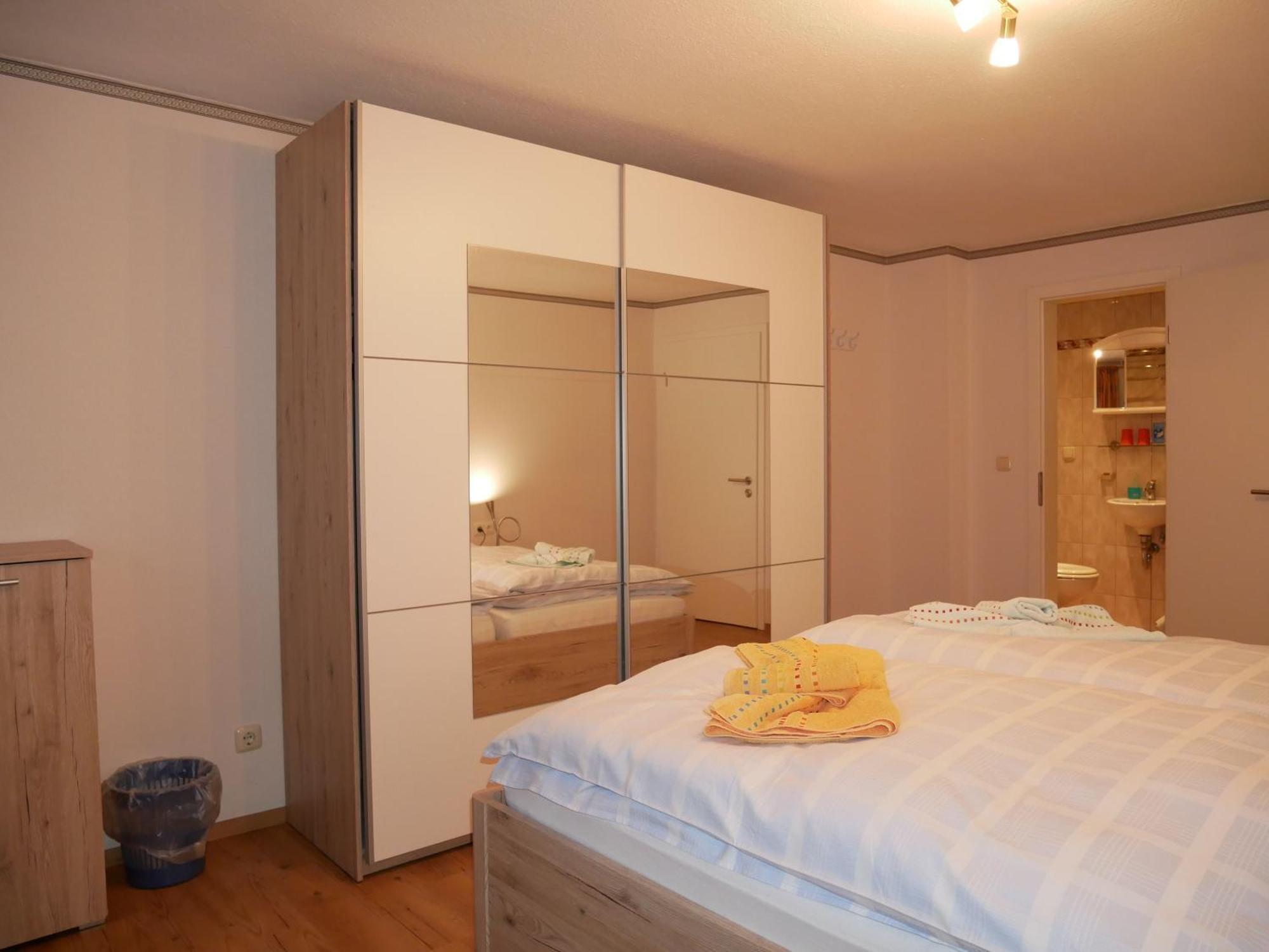 2 Ferienzimmer Inkl Fr & 1 Bungalow, Wlan, Garten, Grill Zinnowitz Exterior foto